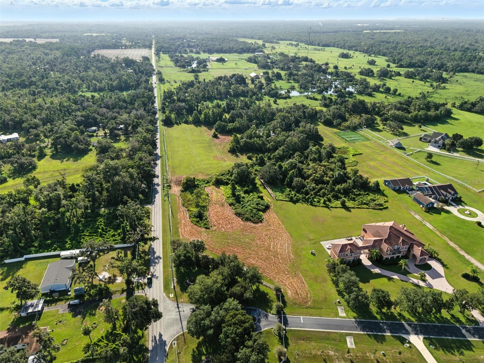 8504 ALAFIA HILLS DR