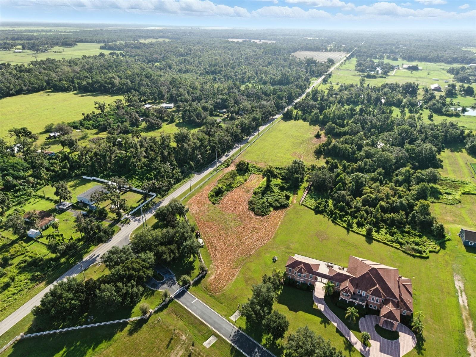 8504 ALAFIA HILLS DR