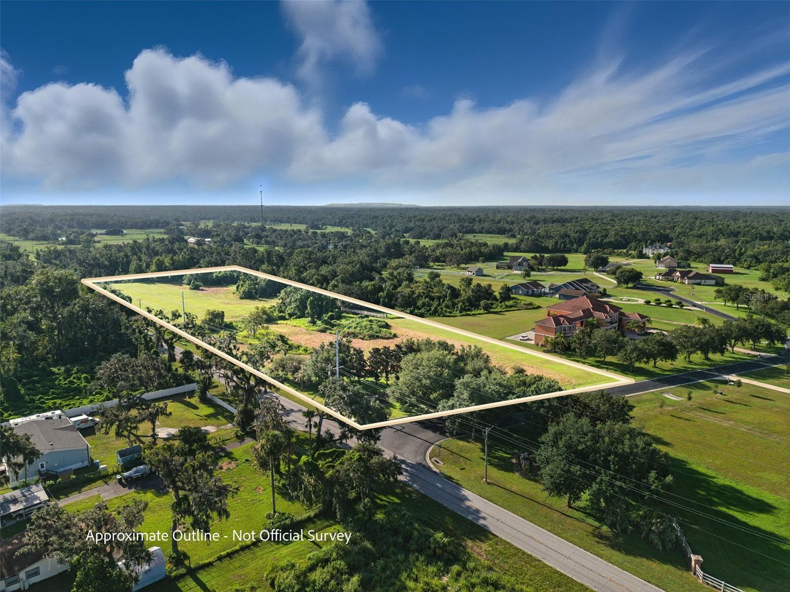 8504 ALAFIA HILLS DR