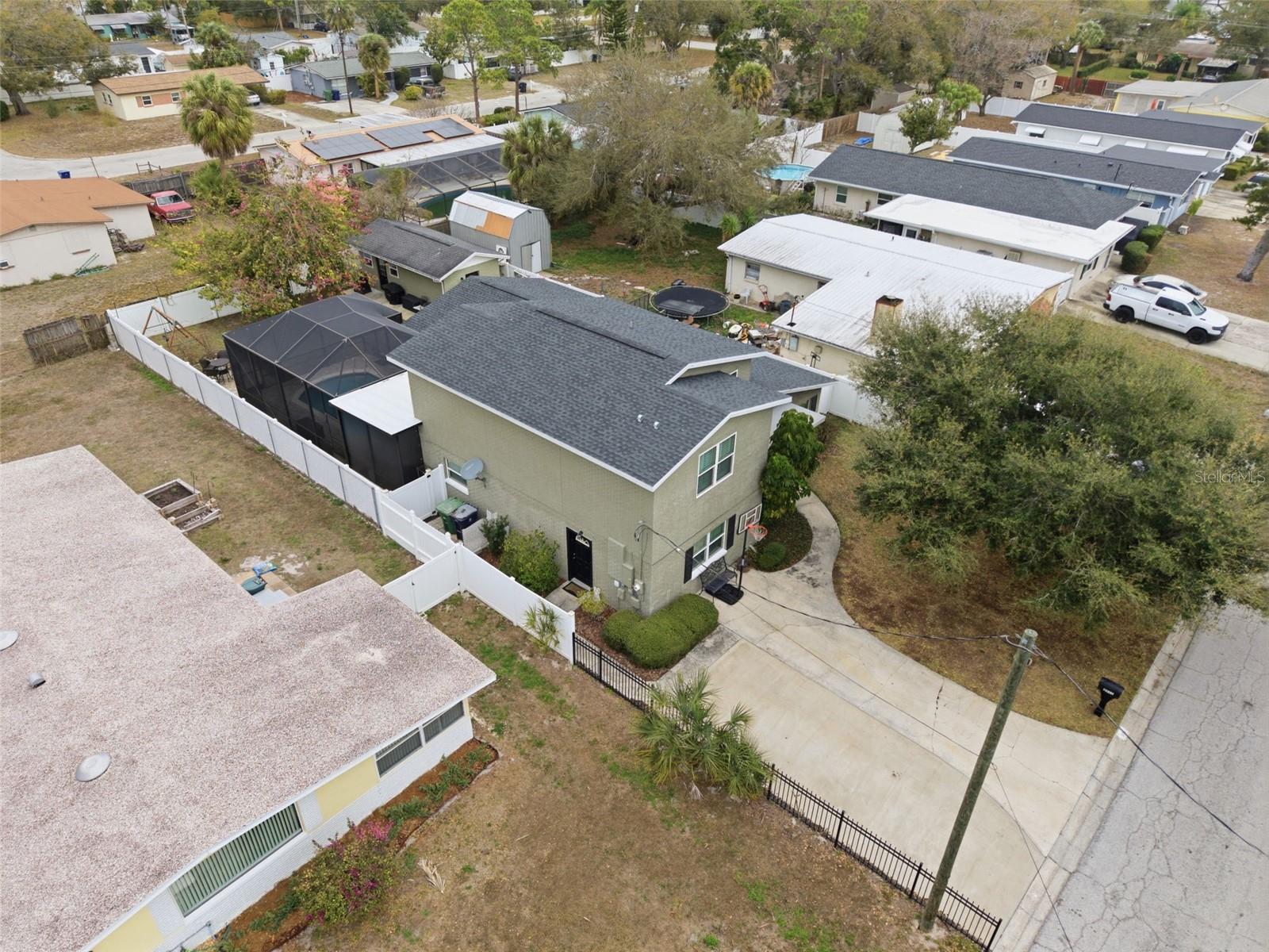 3311 W LEILA AVE