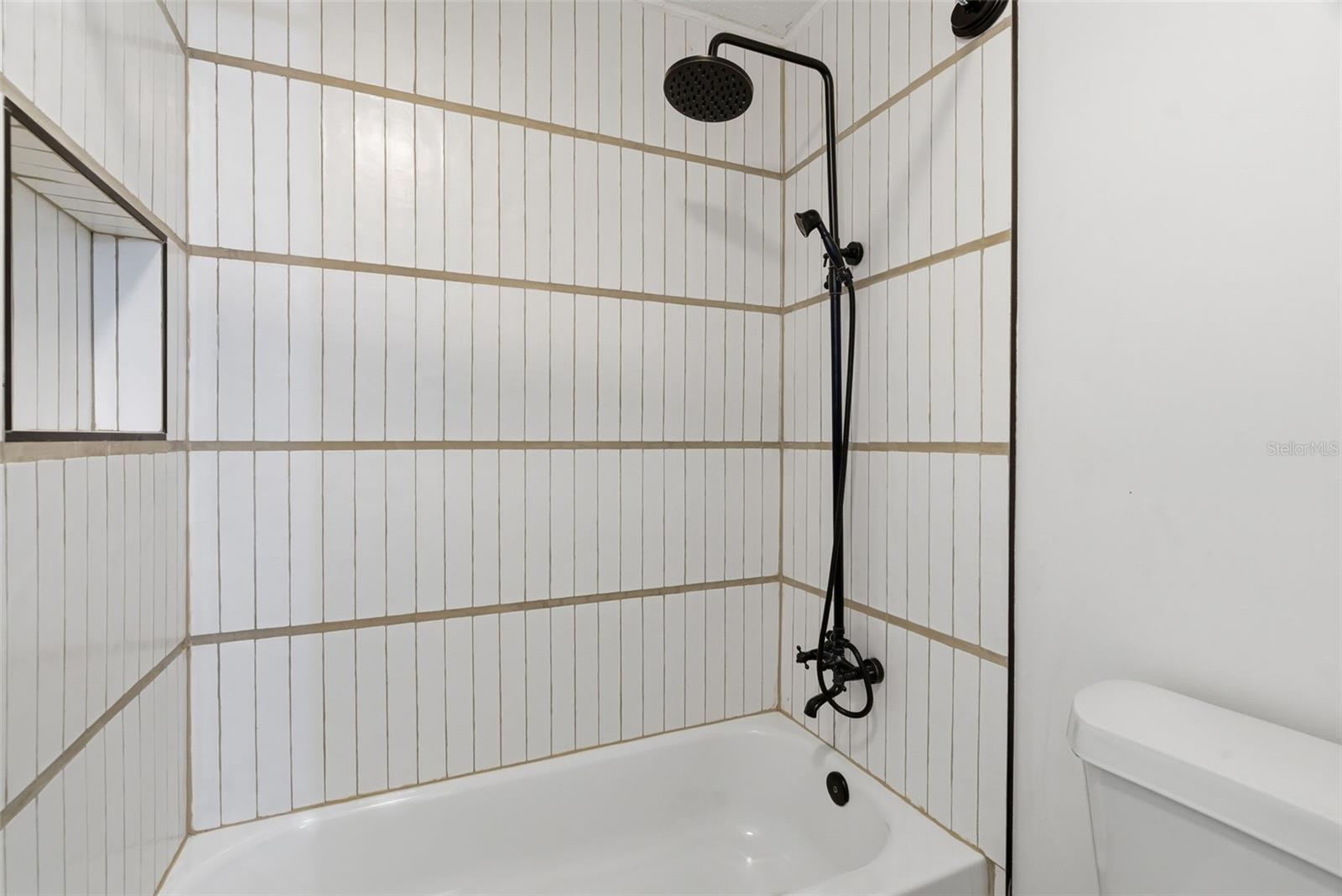 4110 HELENE PL