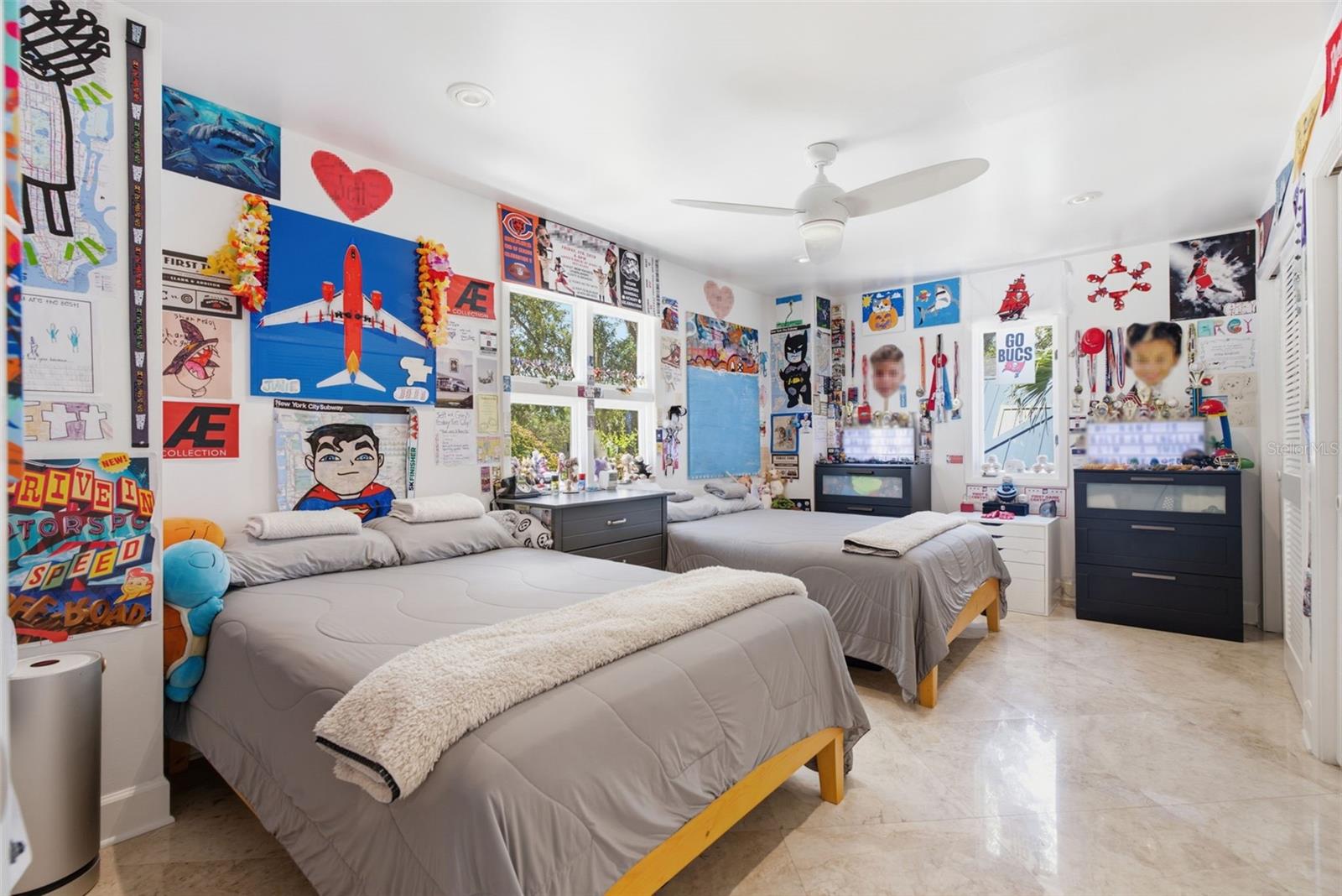 2701 CHAMBRAY LN