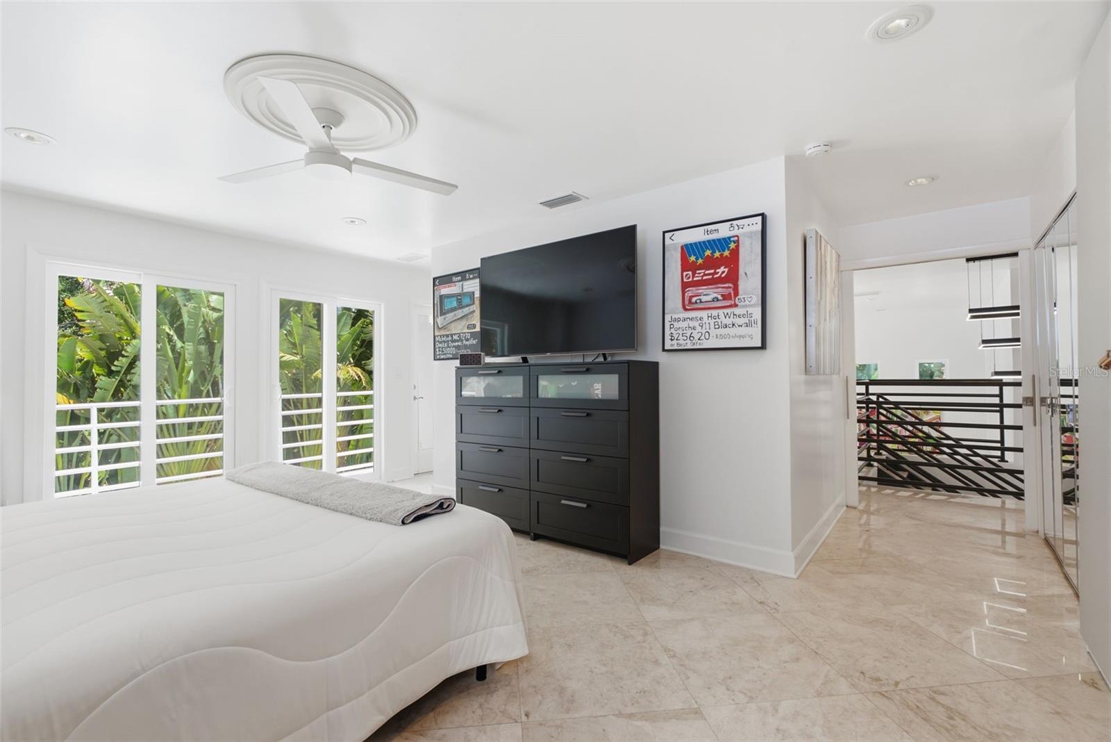 2701 CHAMBRAY LN