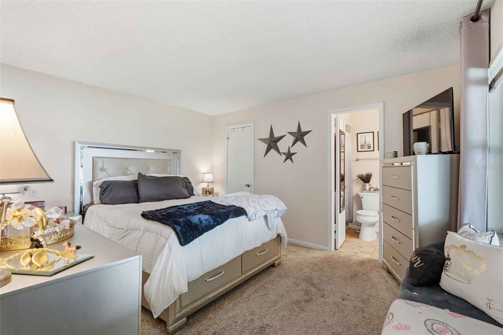 10816 FAIRFIELD VILLAGE DR
