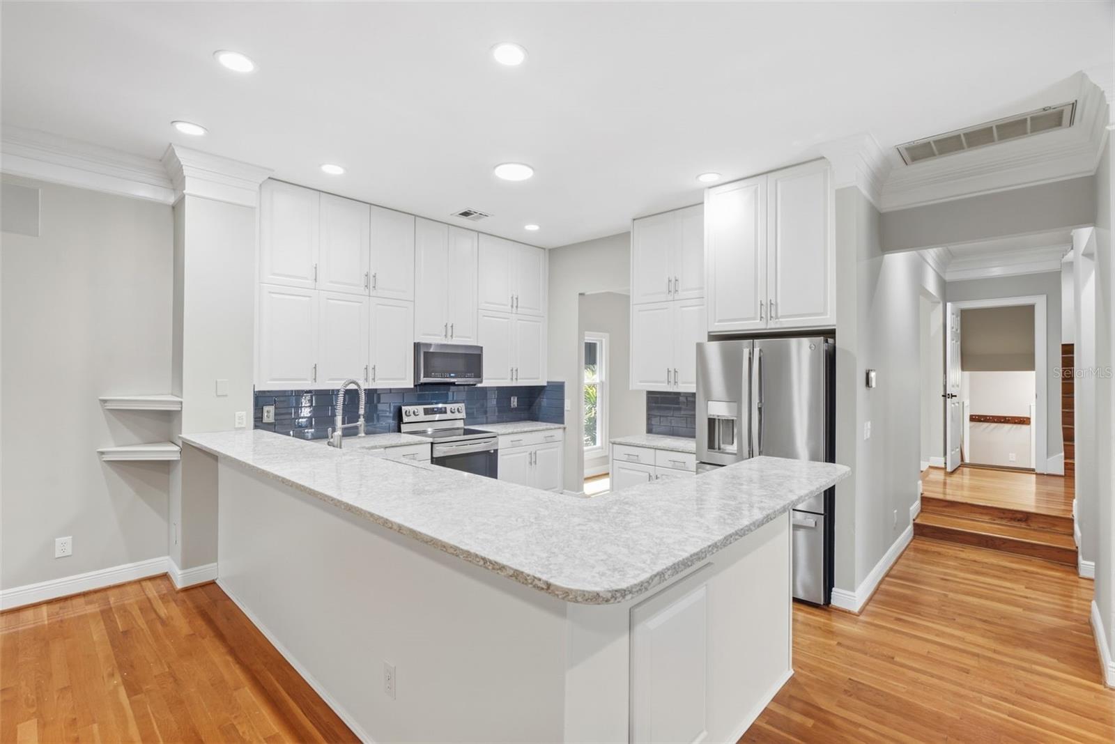 5812 BAYSHORE BLVD