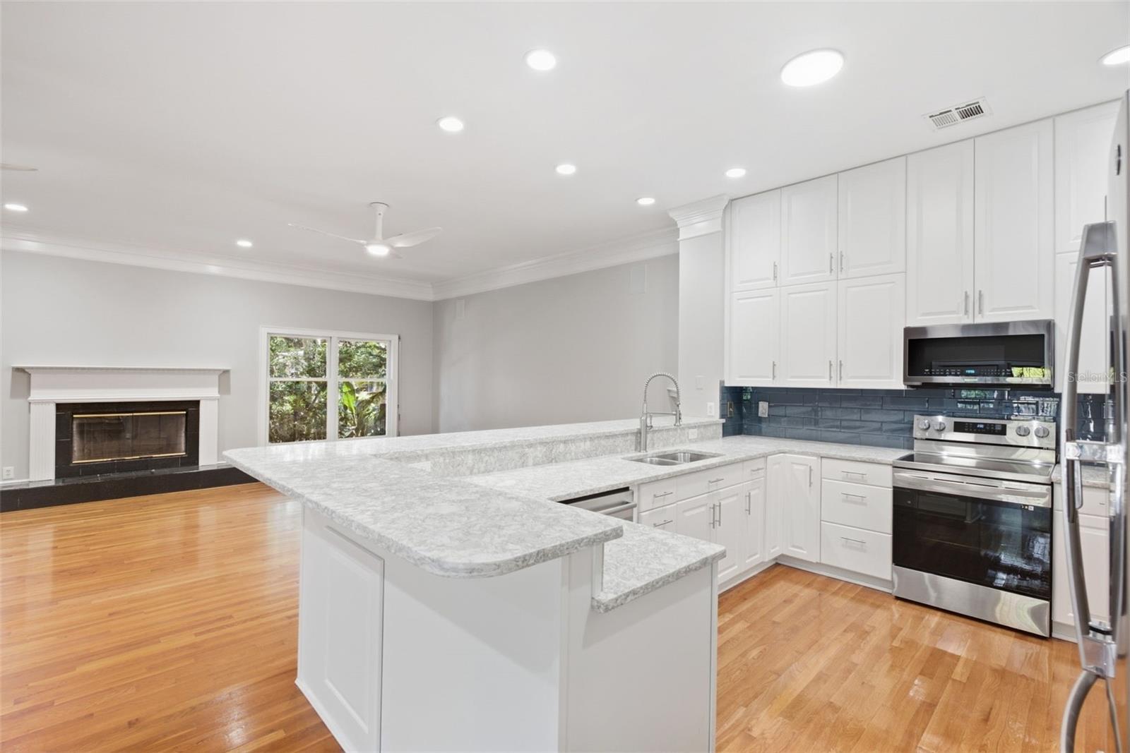 5812 BAYSHORE BLVD