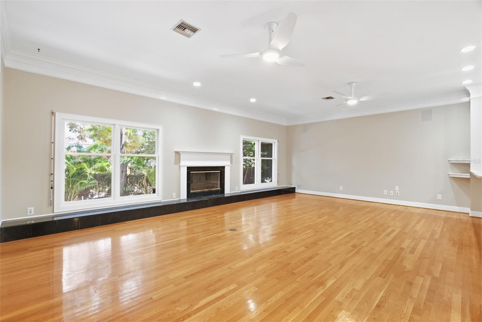 5812 BAYSHORE BLVD