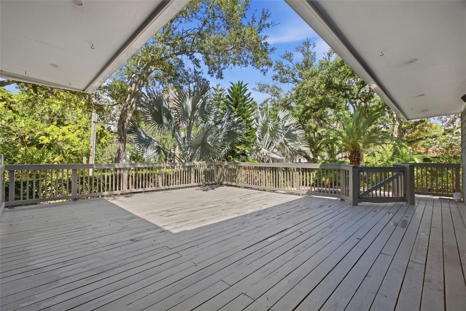 5812 BAYSHORE BLVD