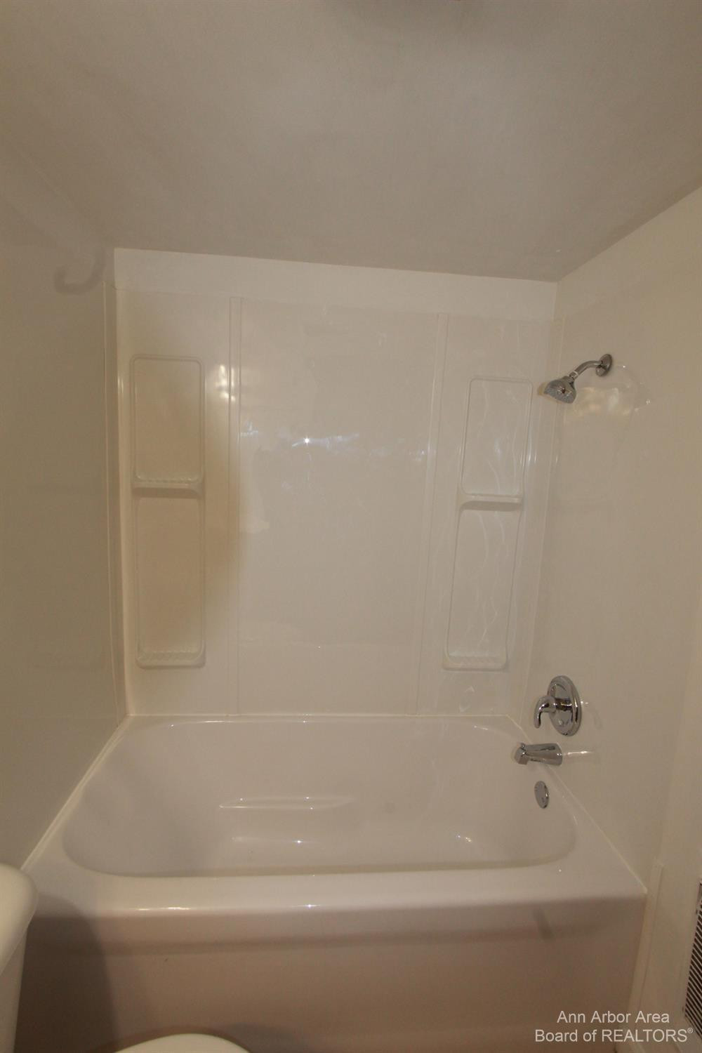 1002 Fountain Street, B