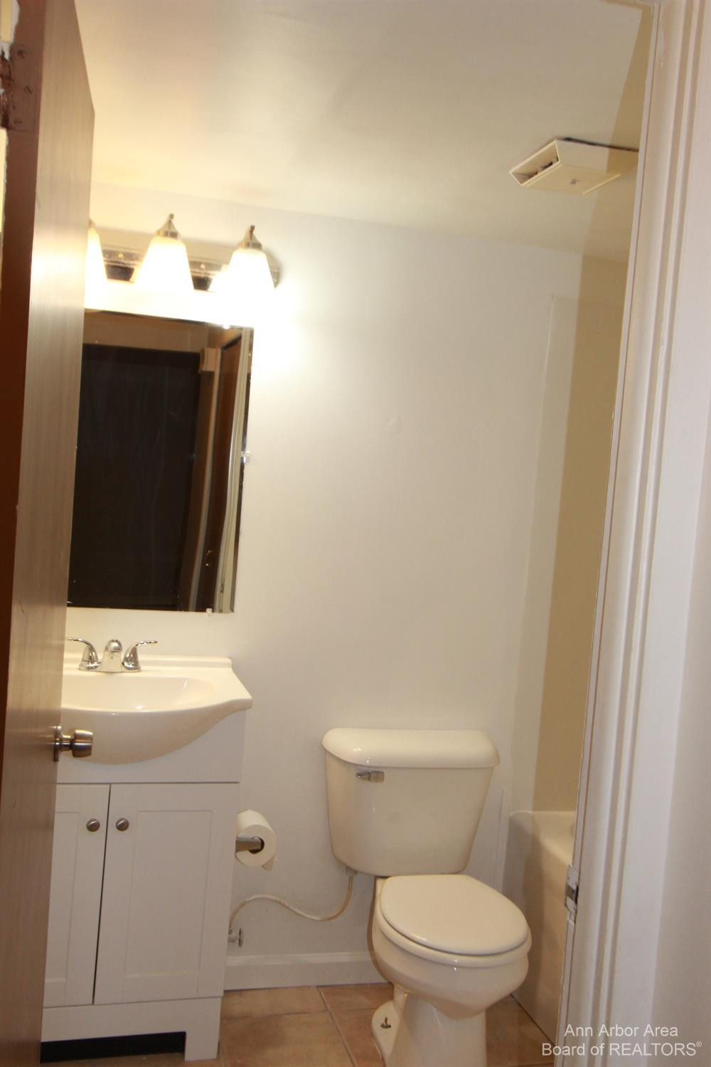 1002 Fountain Street, B