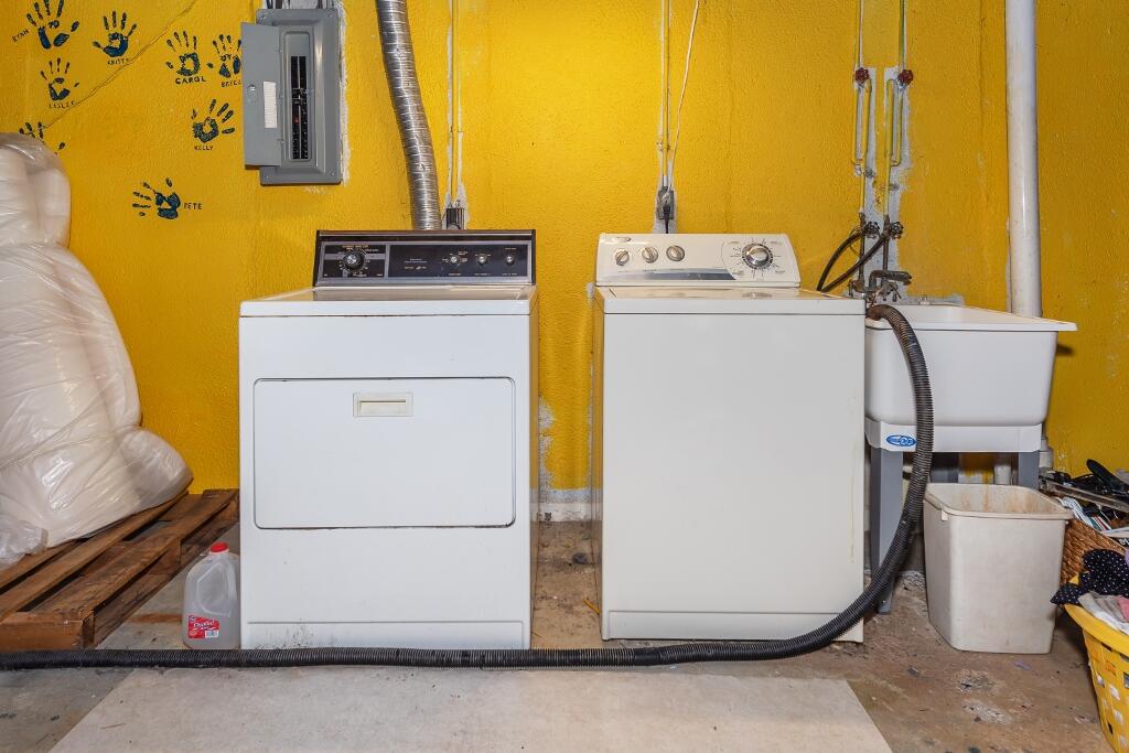 7970 Meadowview Court