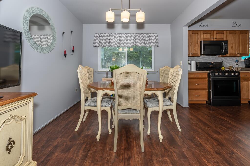 7970 Meadowview Court