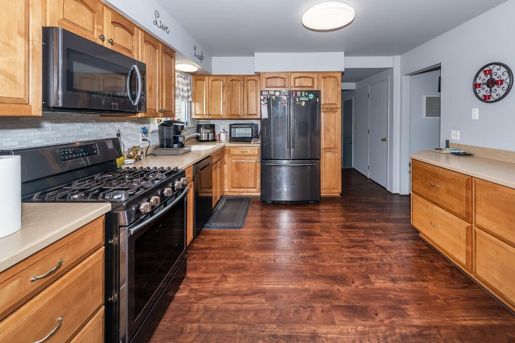 7970 Meadowview Court