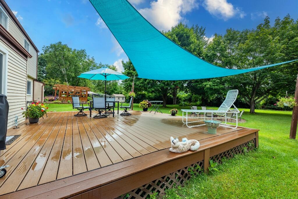 7970 Meadowview Court