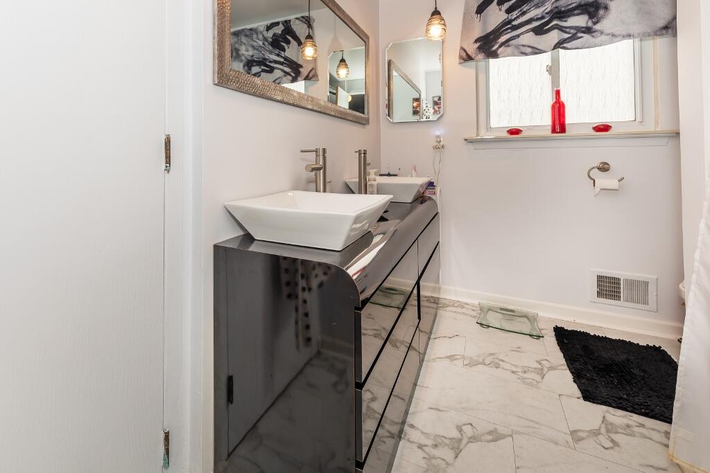 7970 Meadowview Court