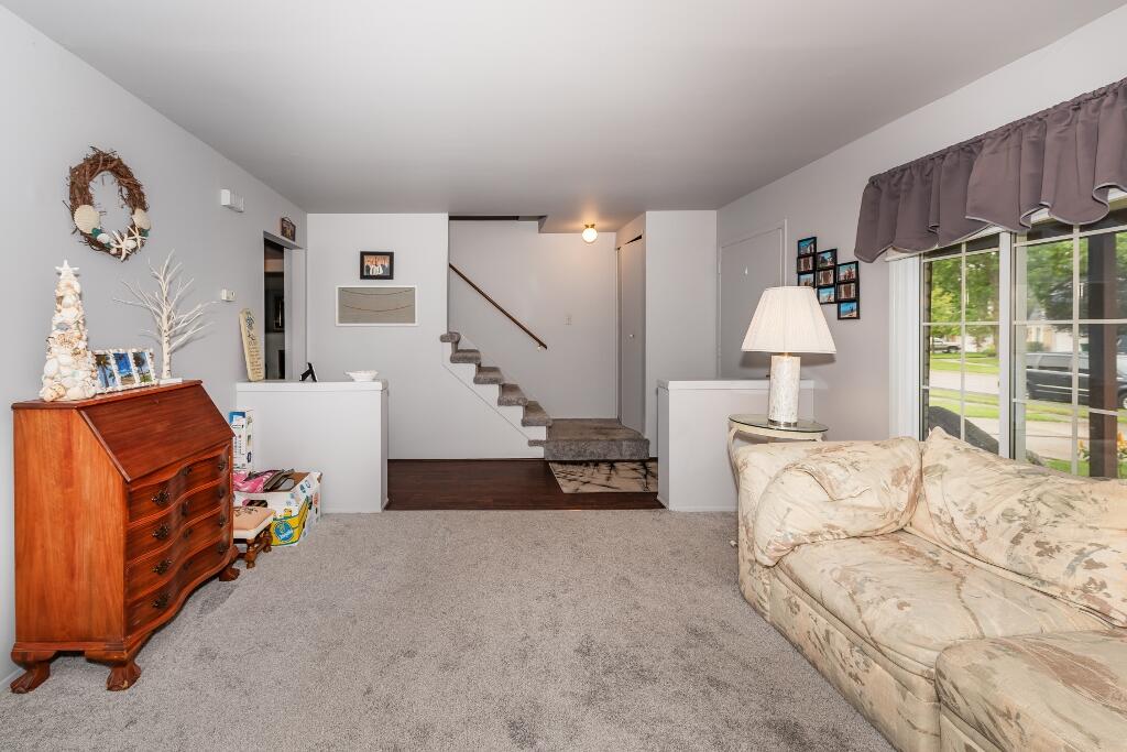 7970 Meadowview Court