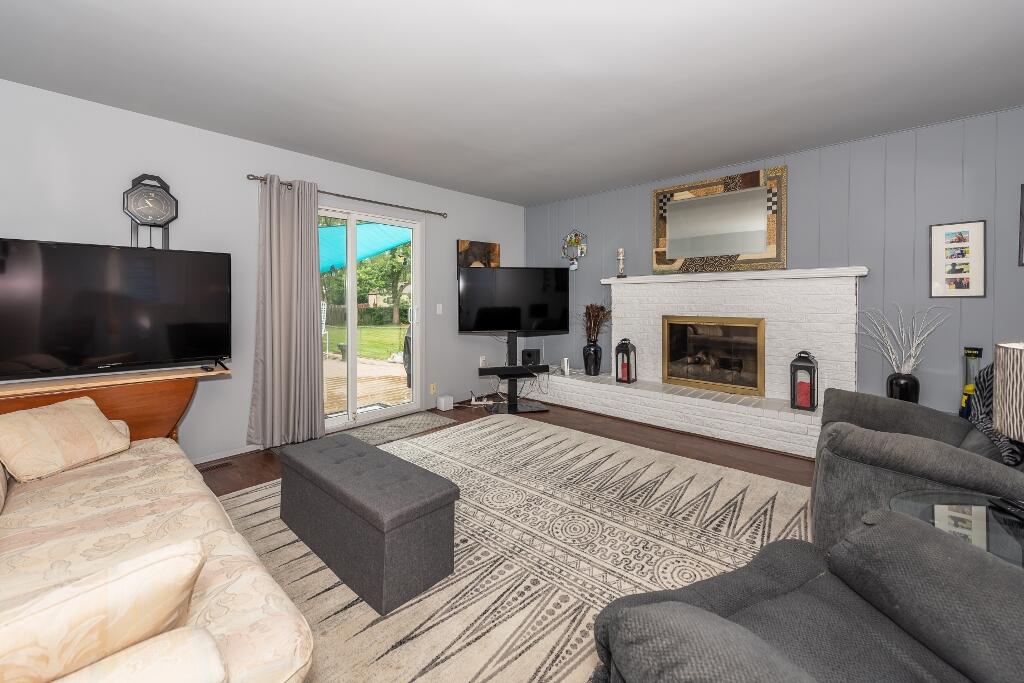 7970 Meadowview Court