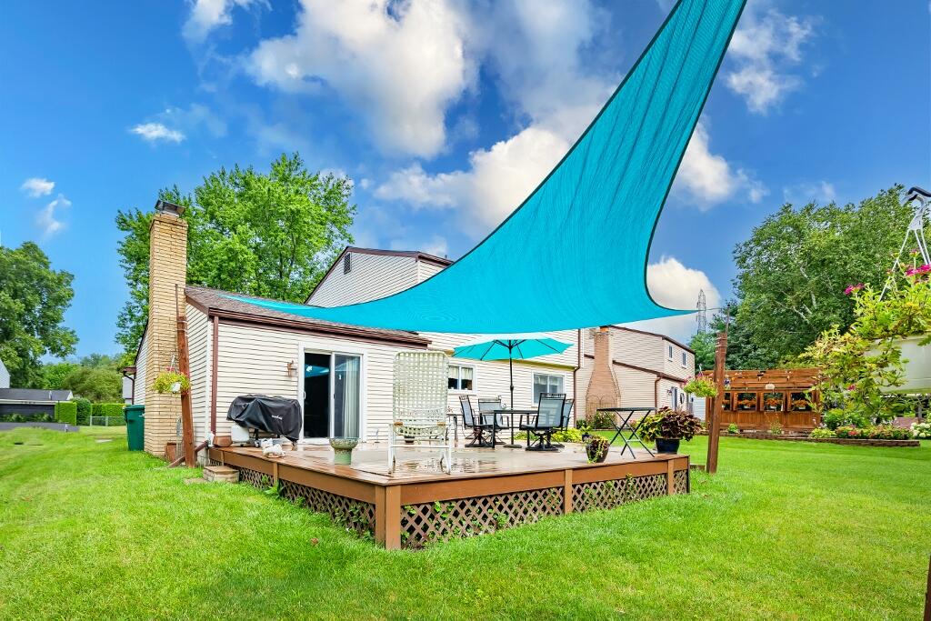 7970 Meadowview Court