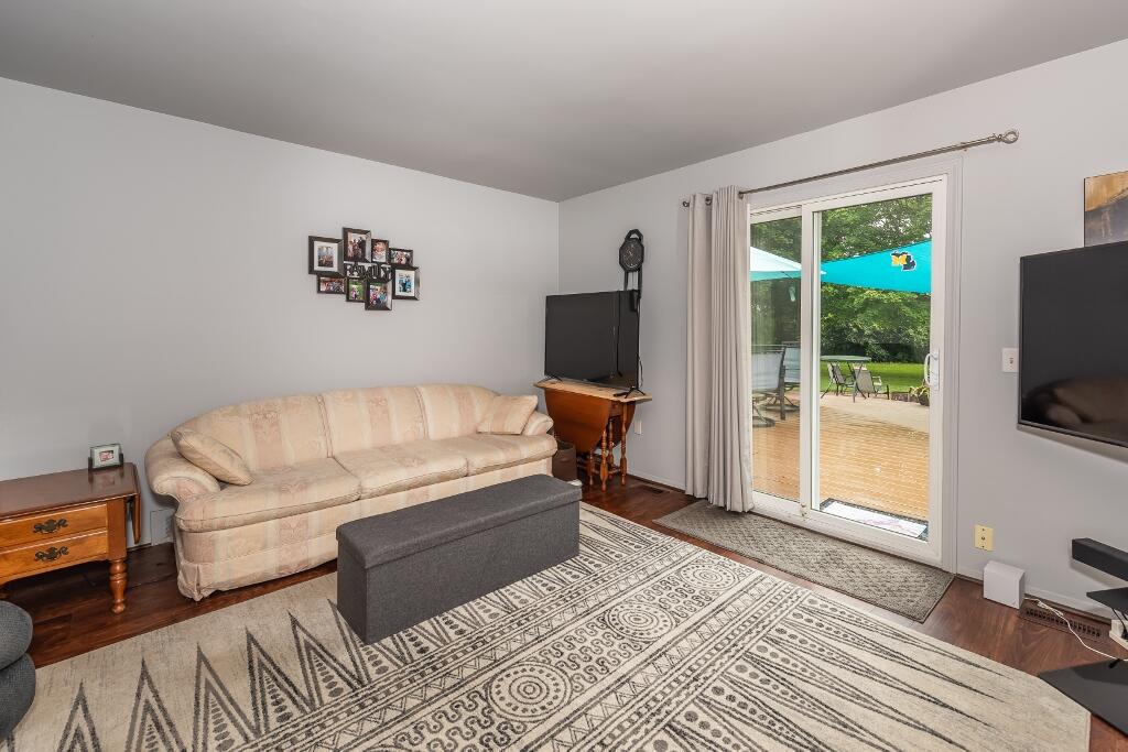 7970 Meadowview Court