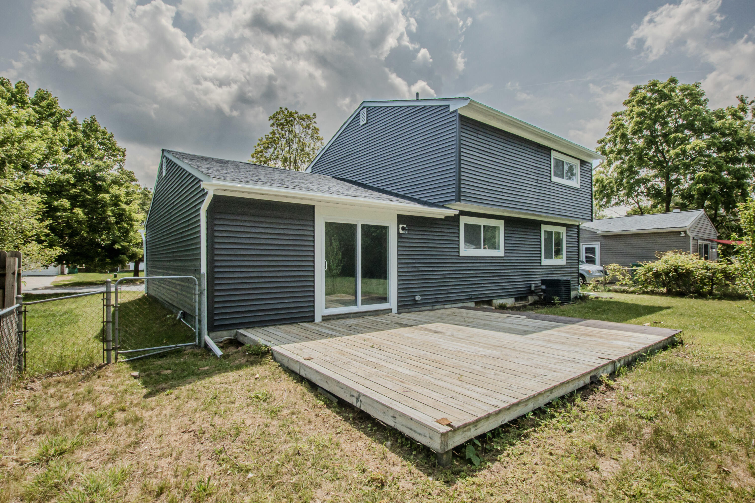 1435 Rue Deauville Boulevard