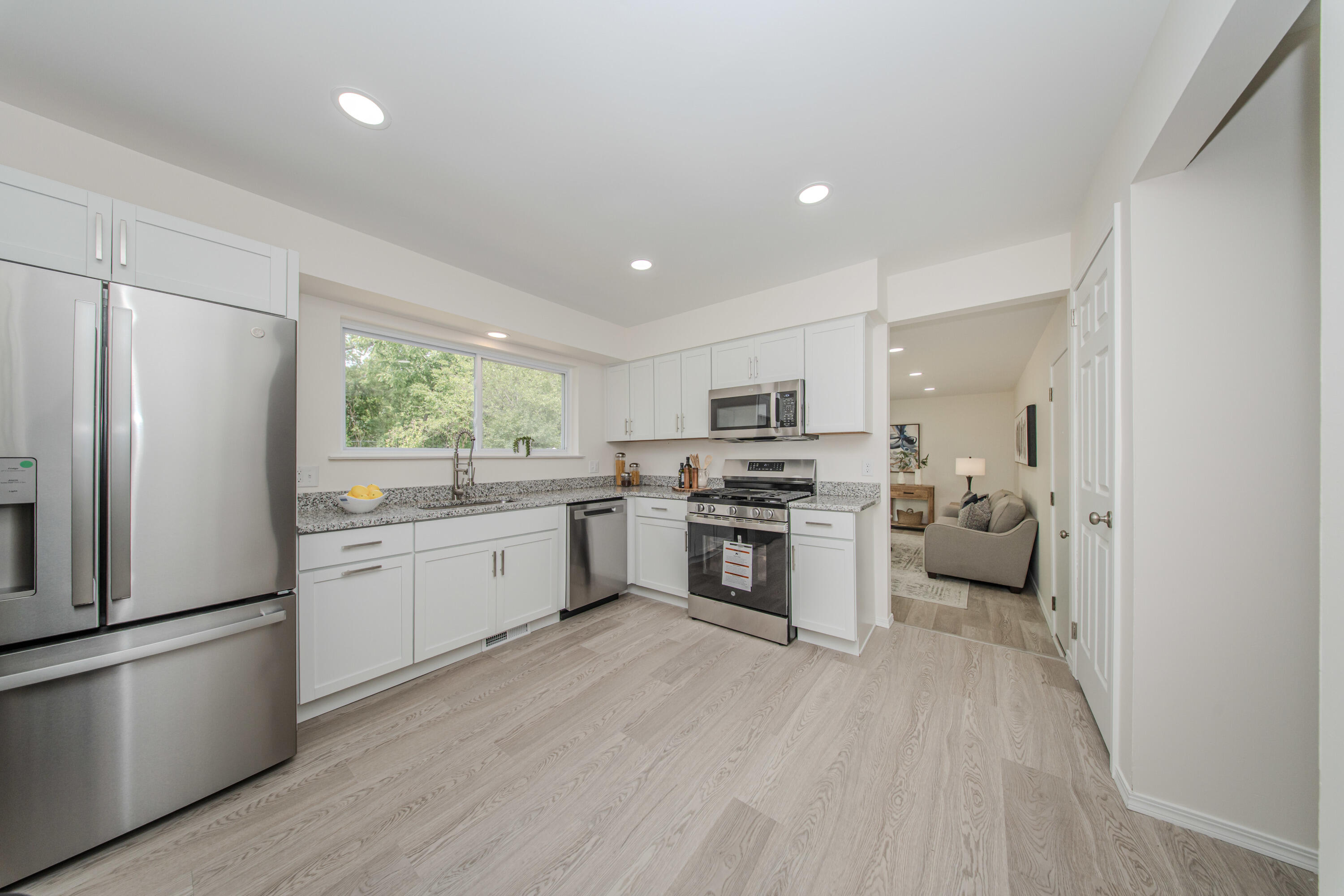 1435 Rue Deauville Boulevard