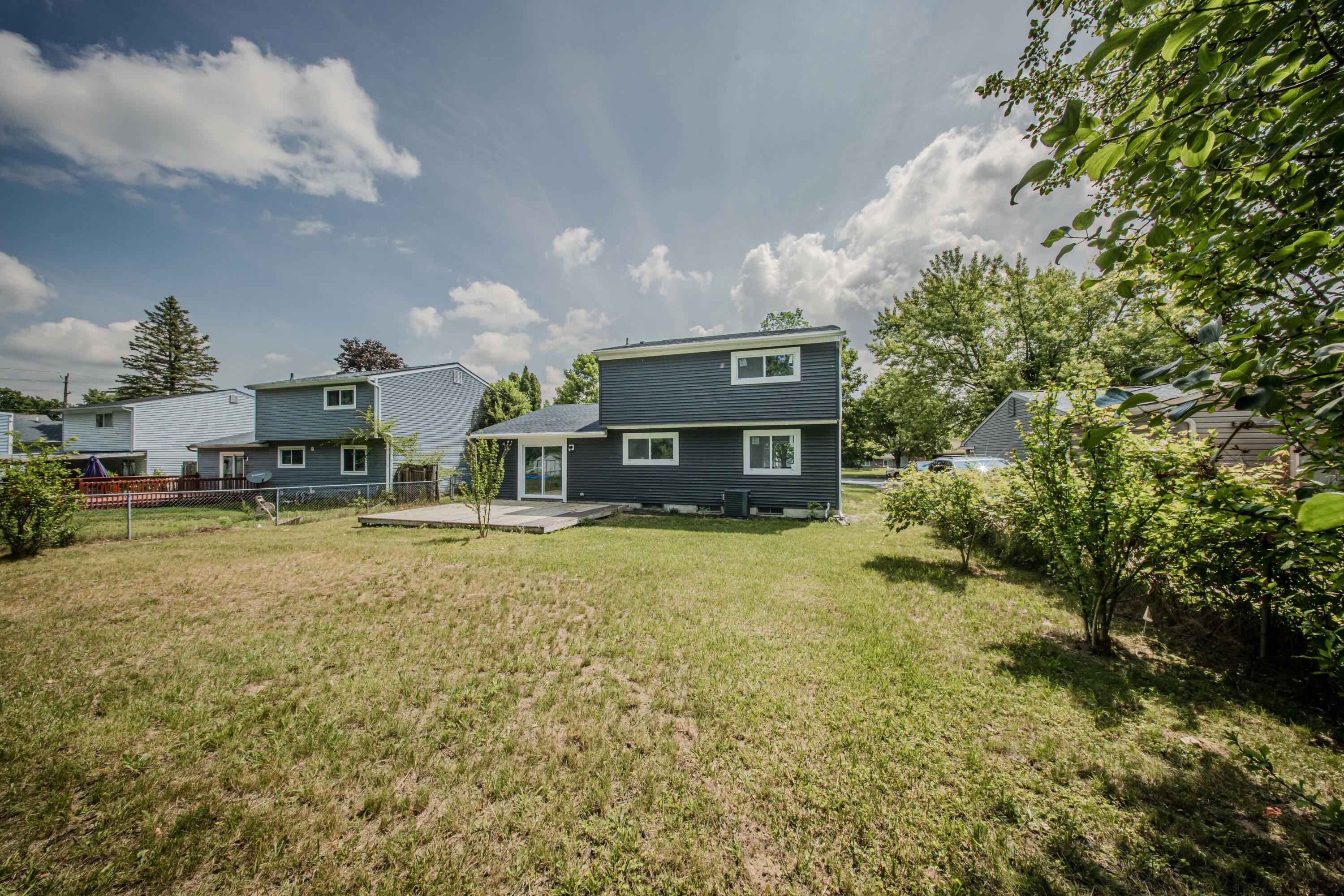 1435 Rue Deauville Boulevard