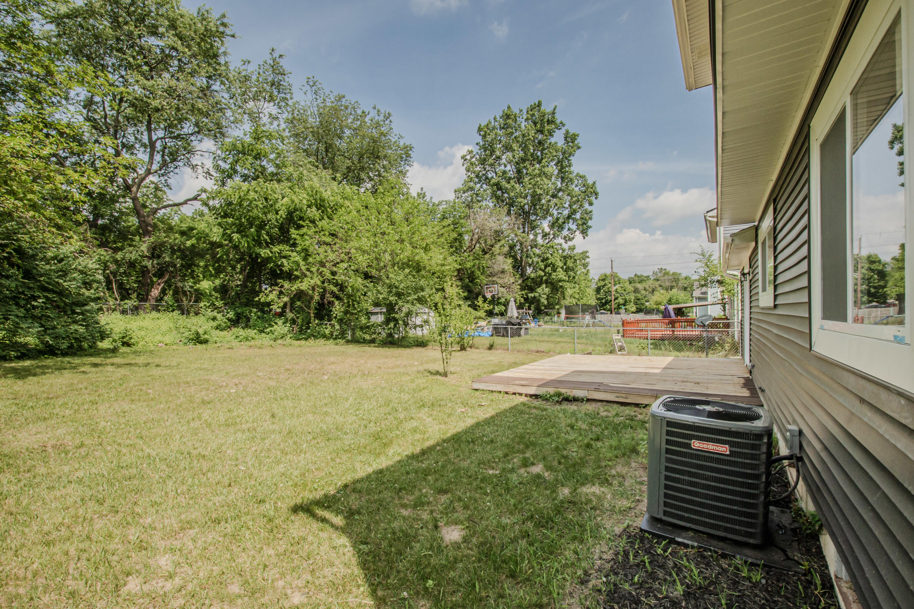 1435 Rue Deauville Boulevard