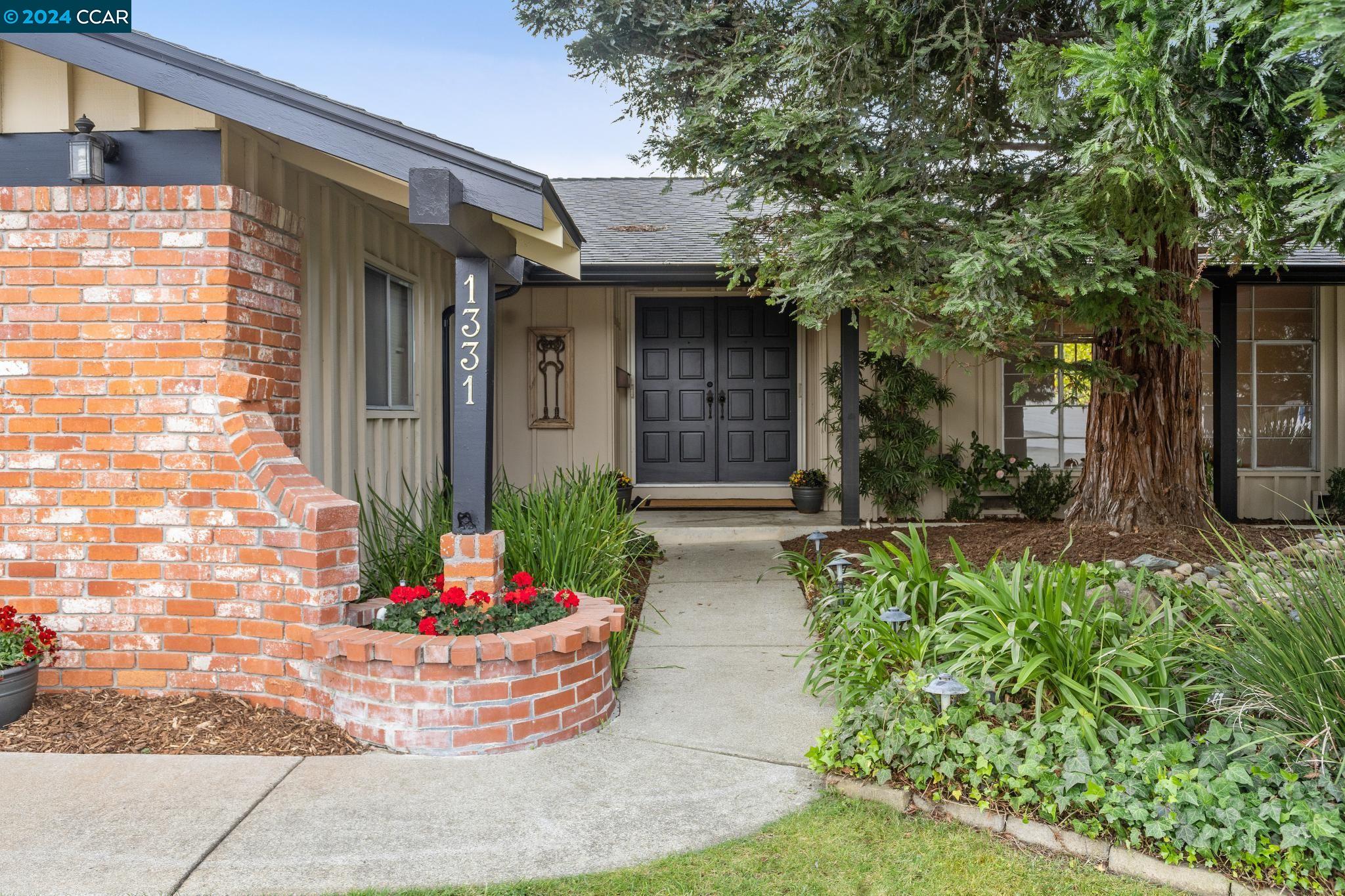 1331 Sumac Circle