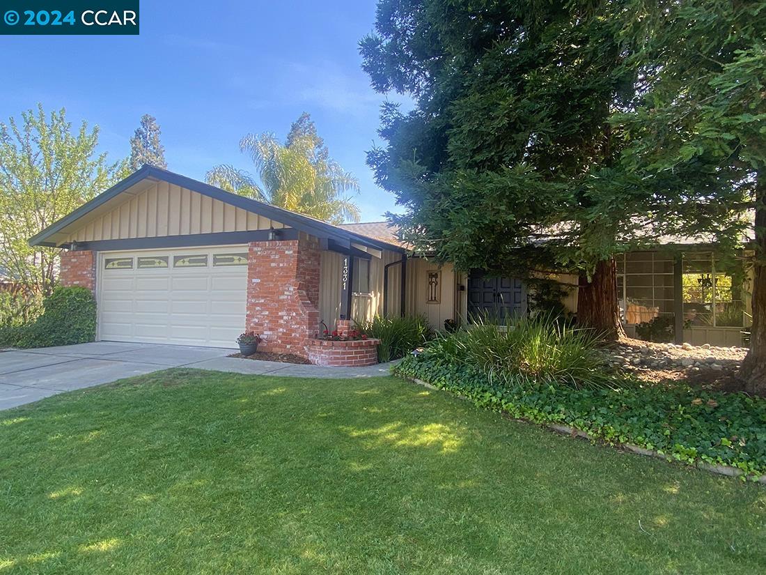 1331 Sumac Circle