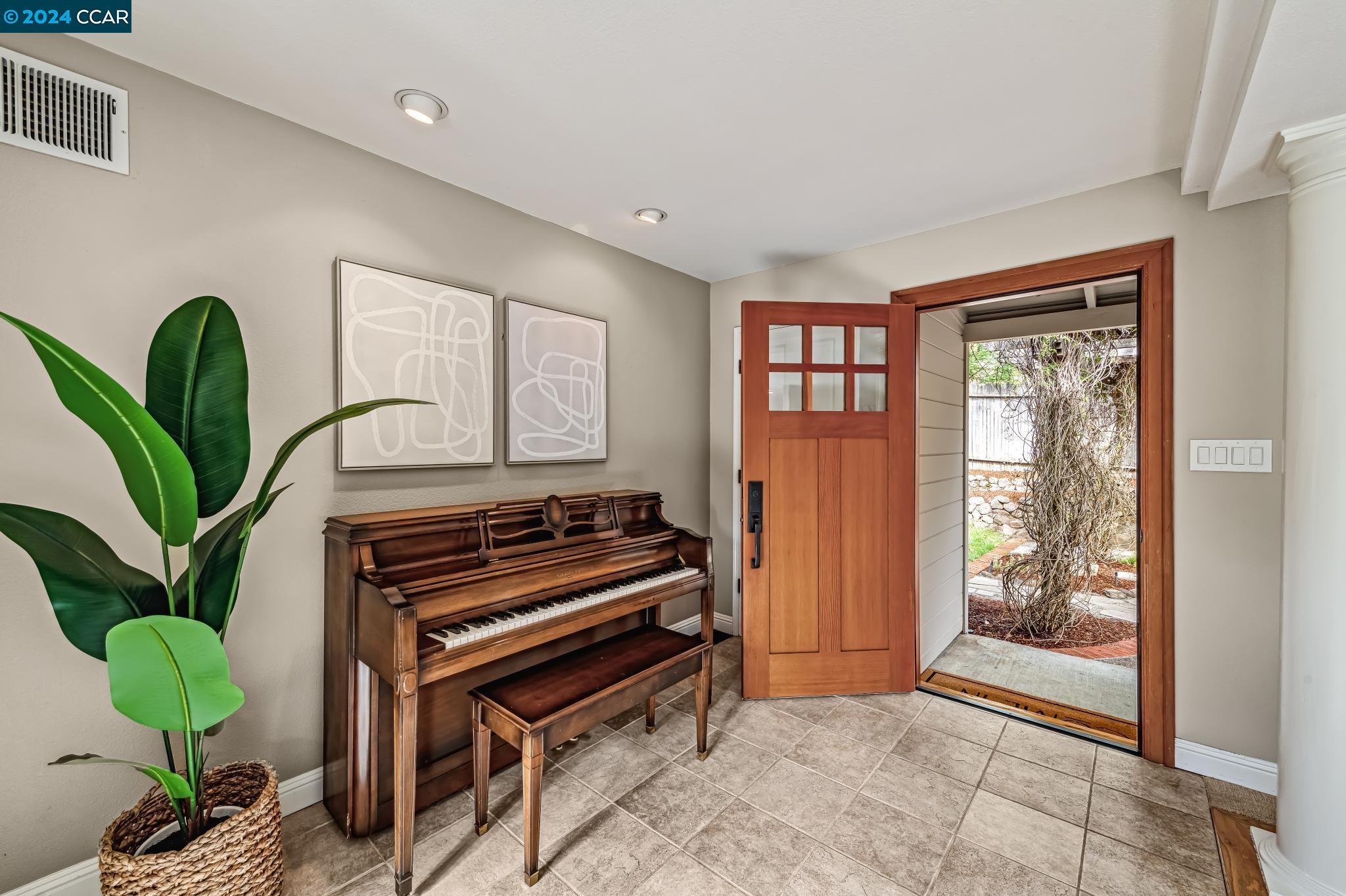 255 MacGregor Road