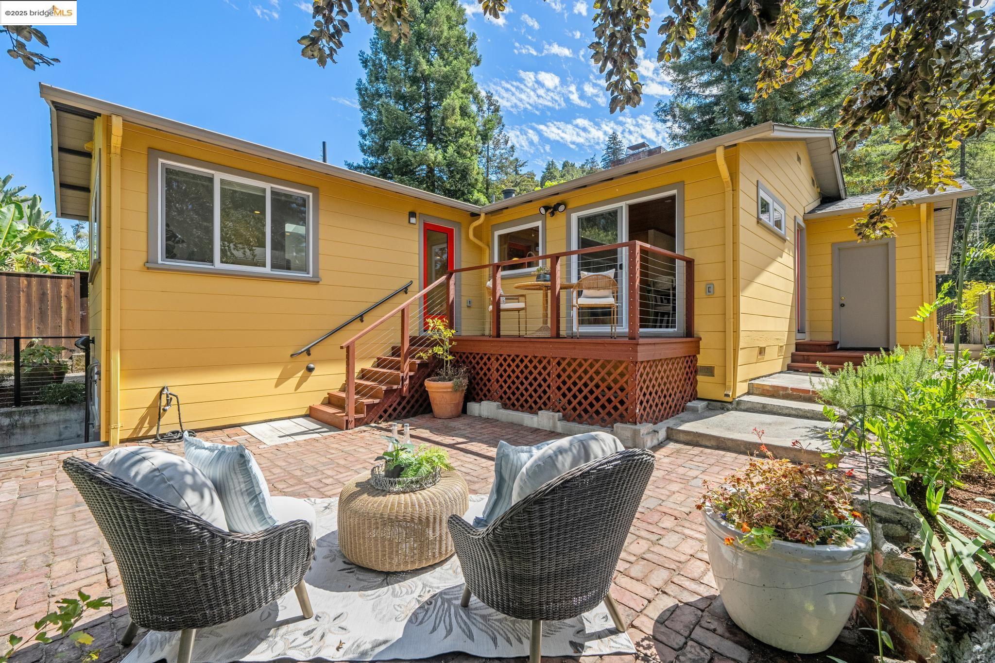 196 Glenwood Glade, Oakland