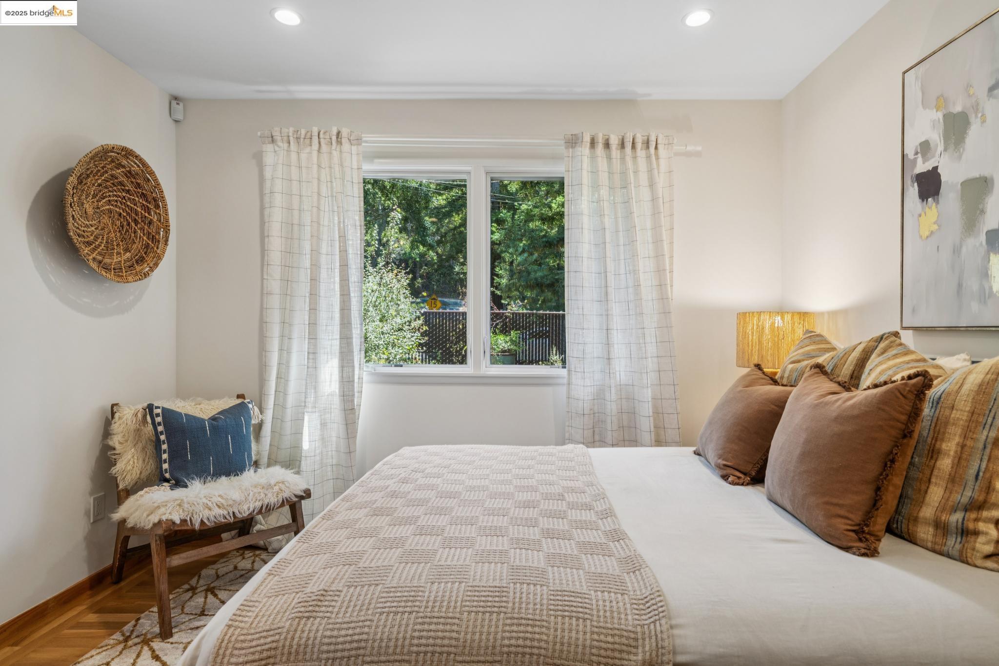 196 Glenwood Glade, Oakland