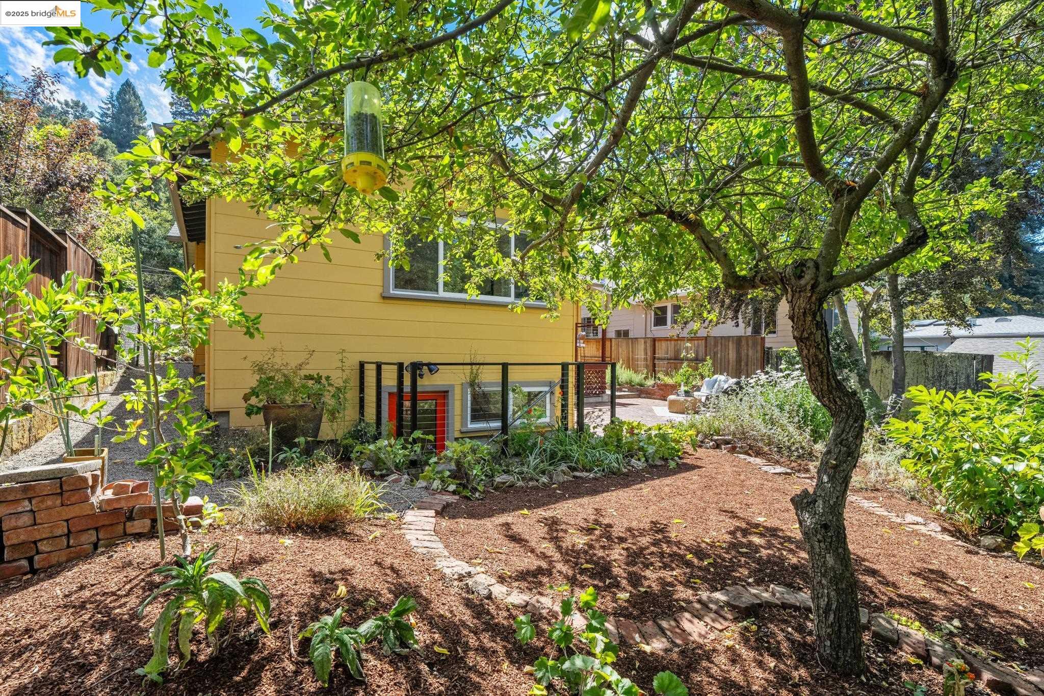 196 Glenwood Glade, Oakland