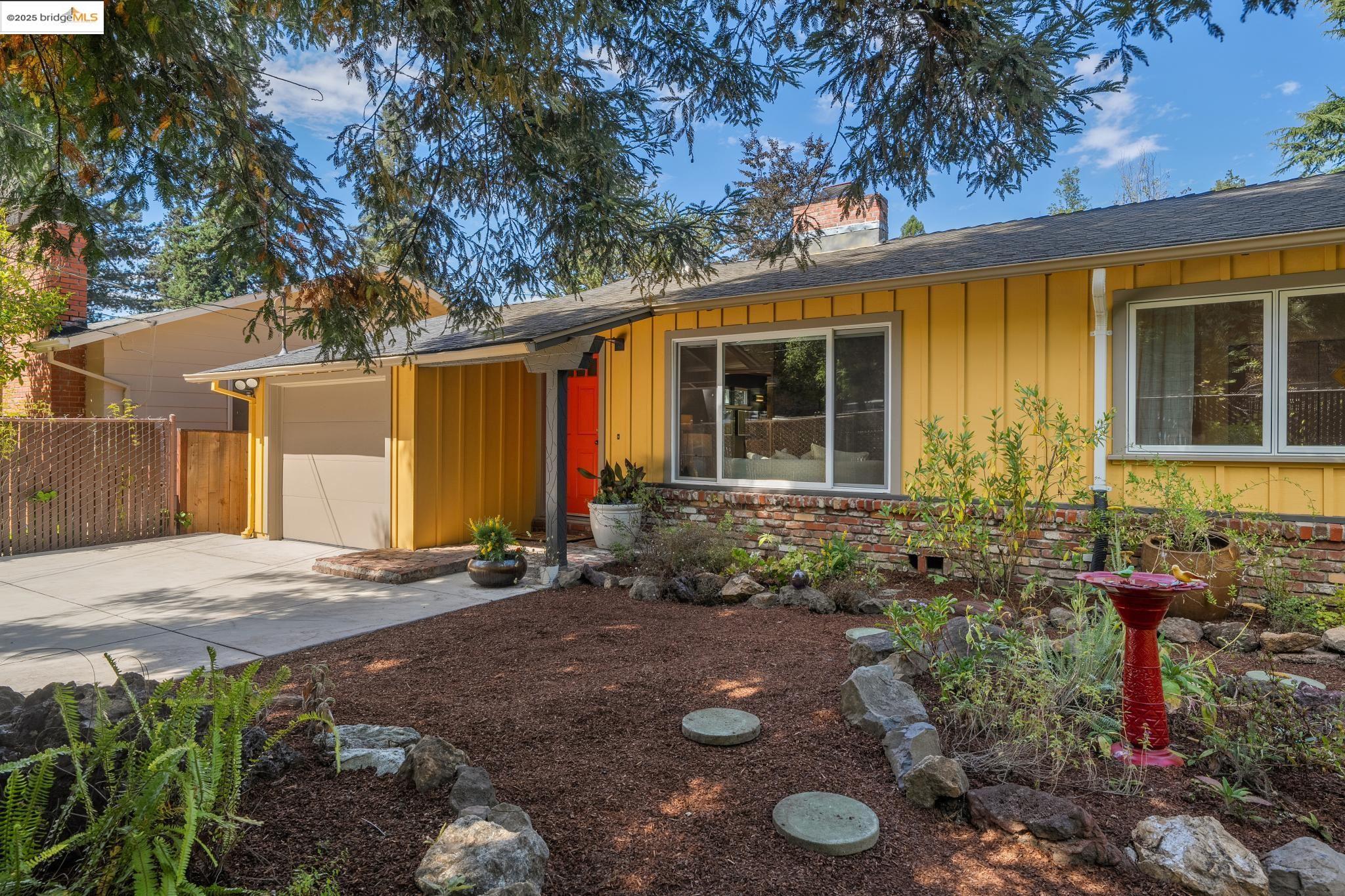 196 Glenwood Glade, Oakland