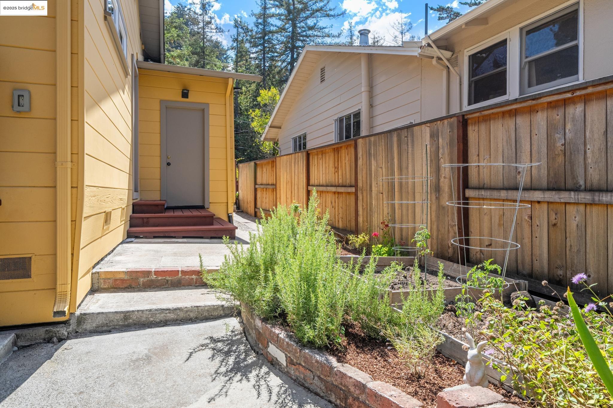 196 Glenwood Glade, Oakland
