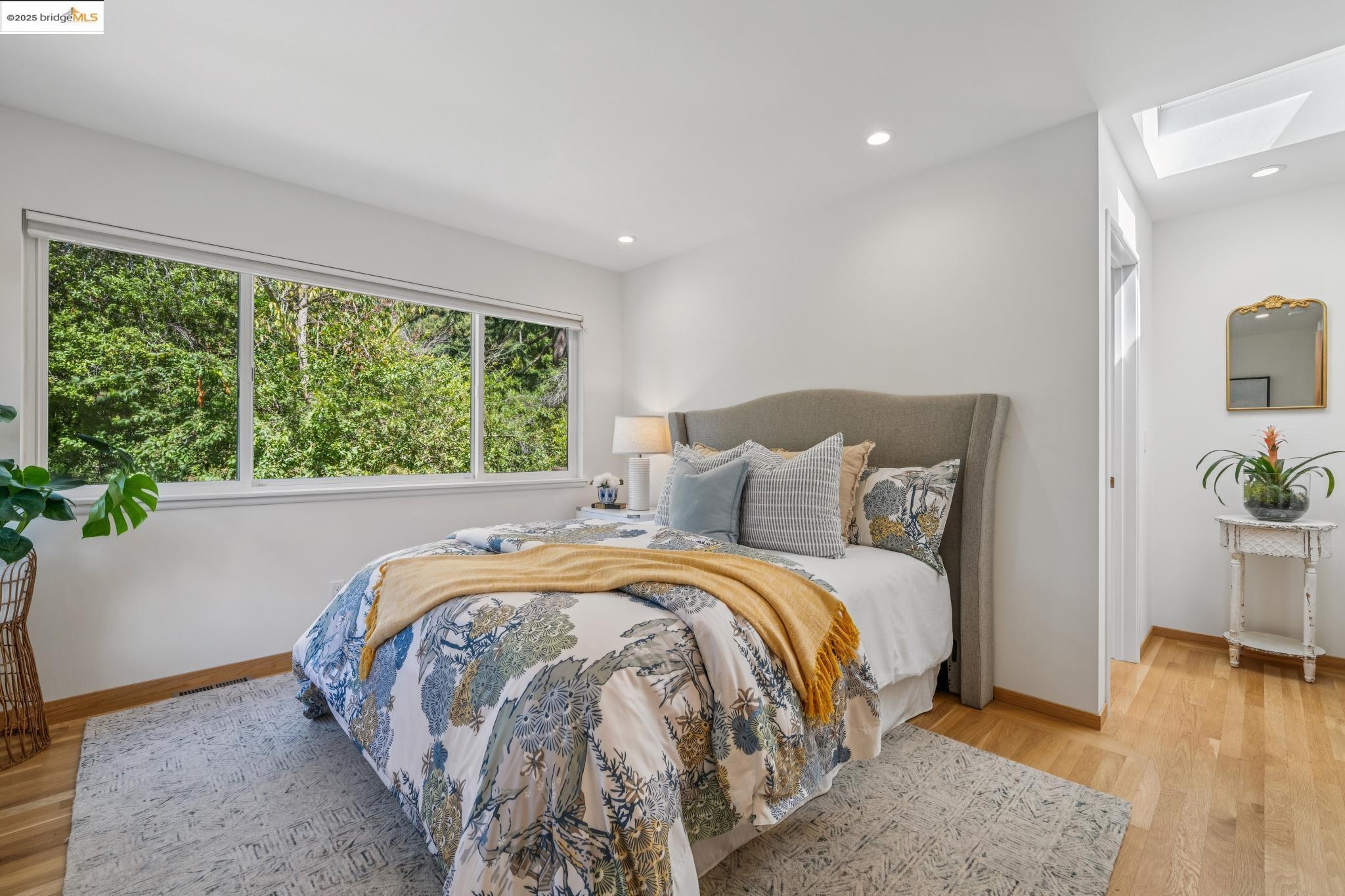 196 Glenwood Glade, Oakland