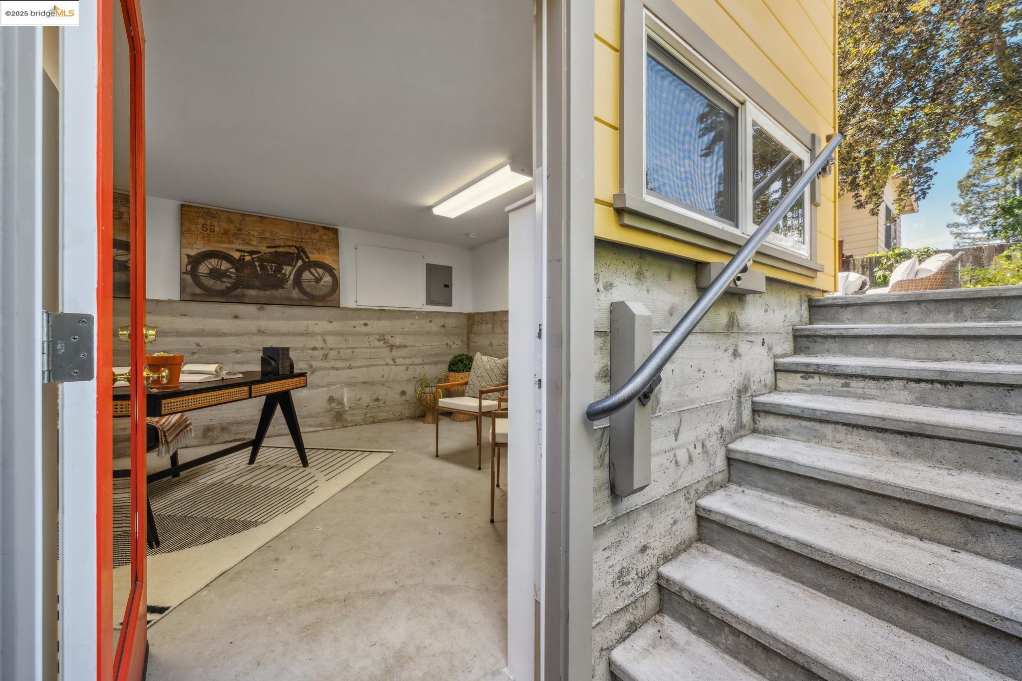 196 Glenwood Glade, Oakland