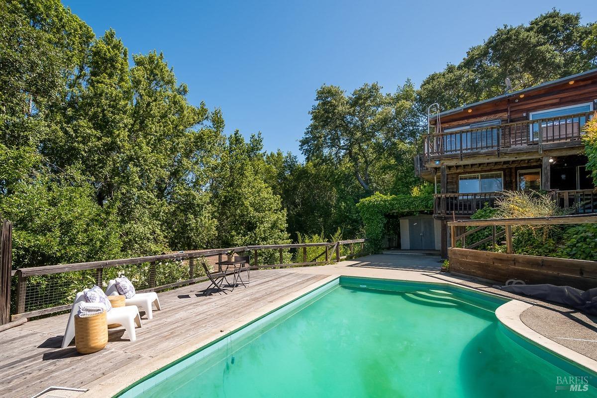153 Hillside Drive