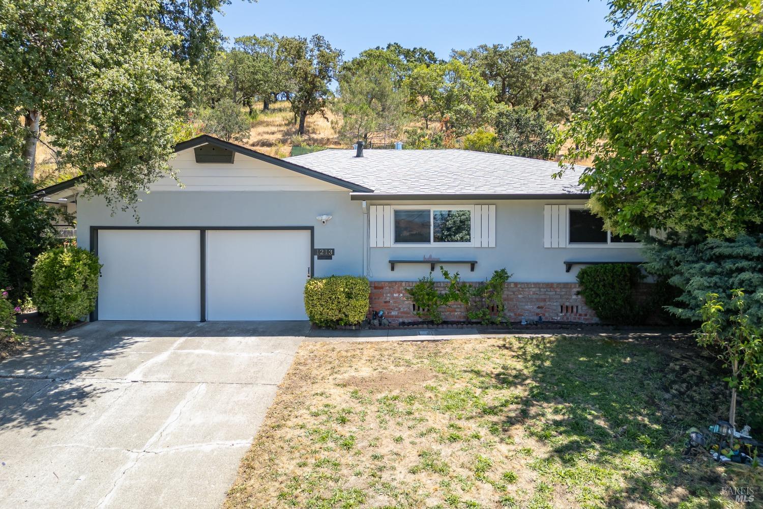 1213 Leafwood Heights