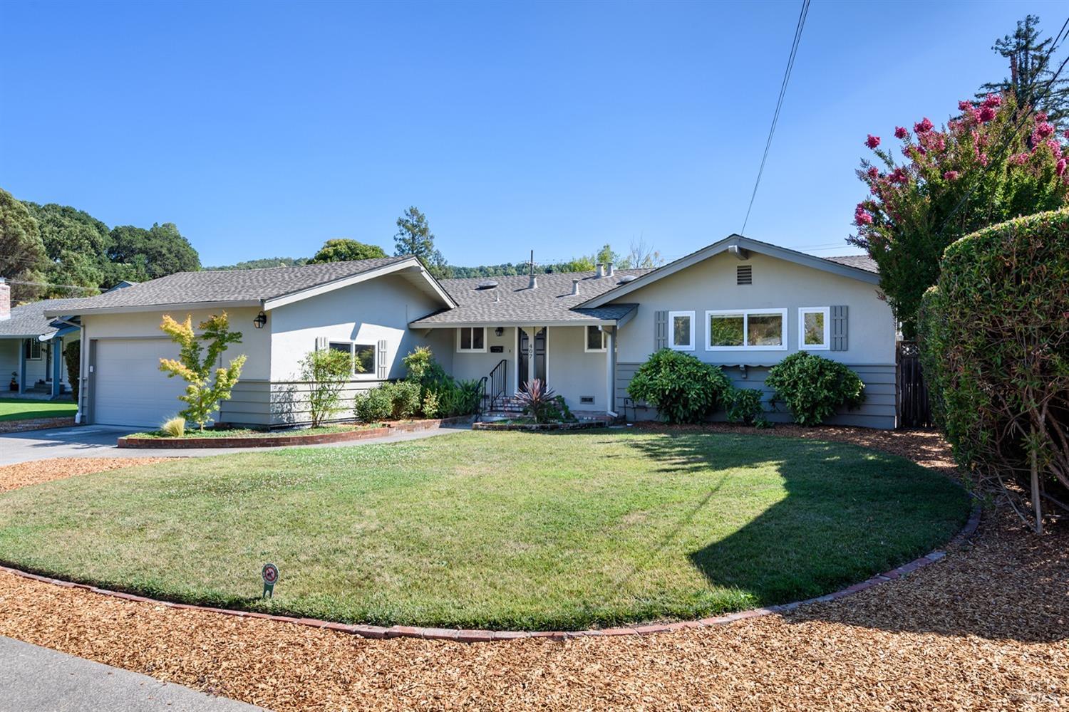 407 Calle De La Mesa