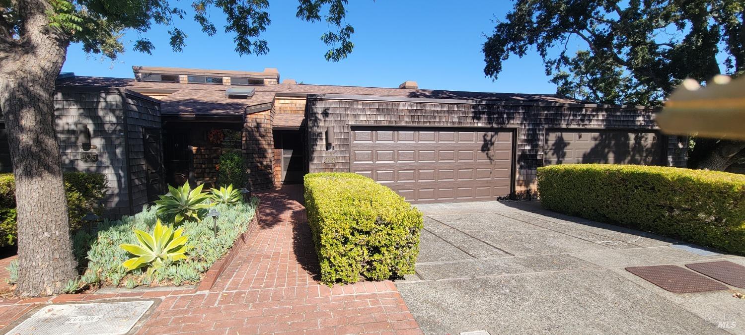 409 El Faisan Drive
