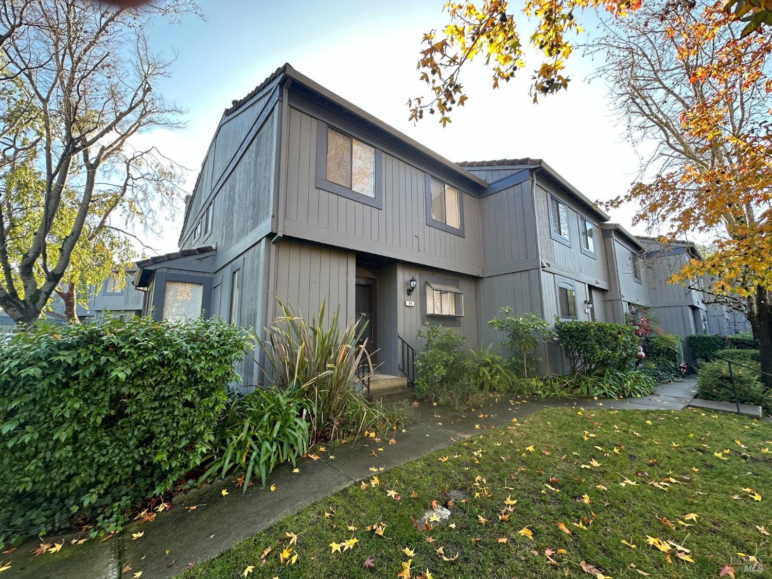 24 Lotus Court