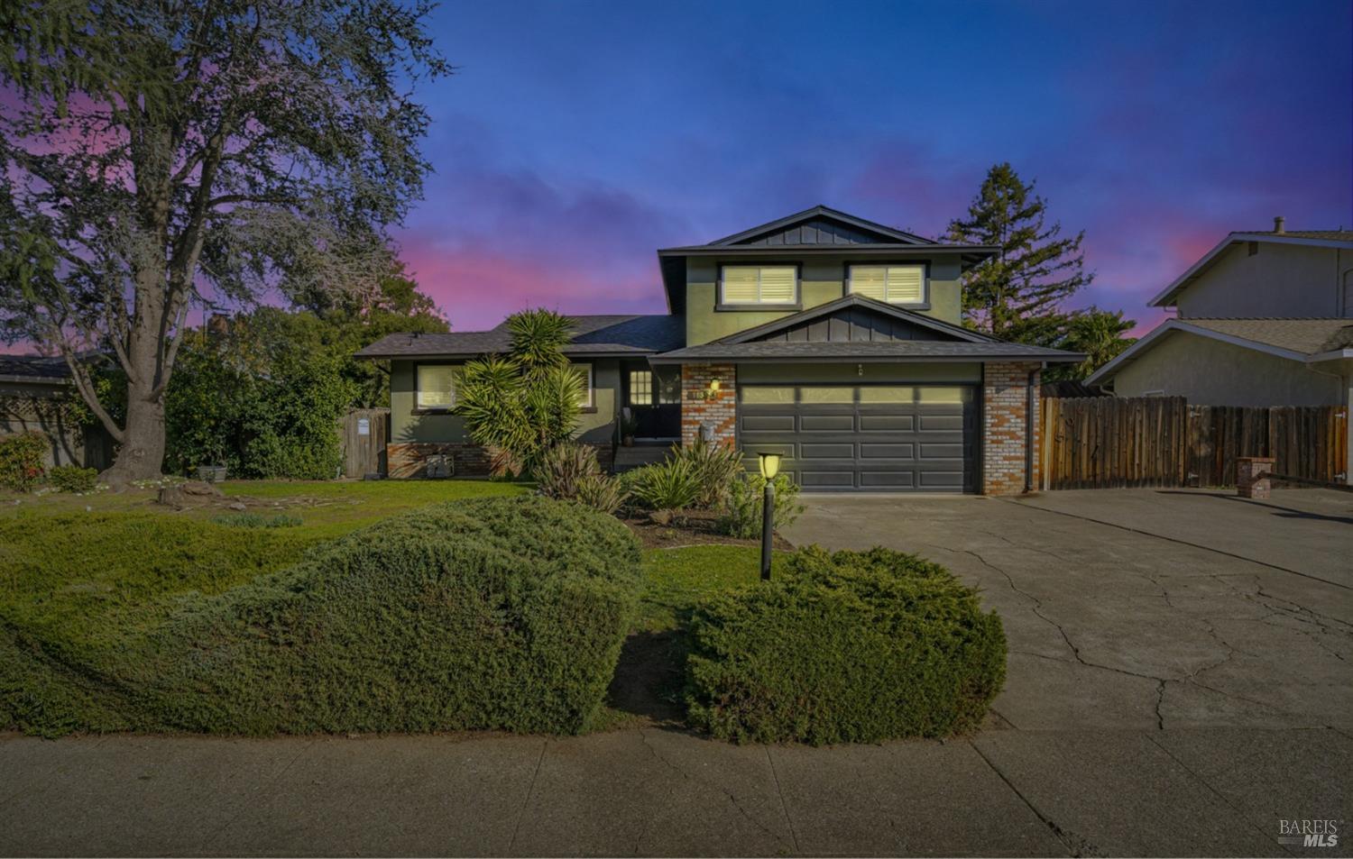 115 San Luis Way