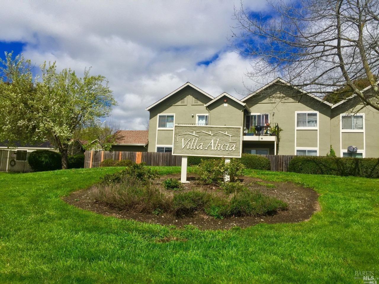 678 Santa Alicia Drive