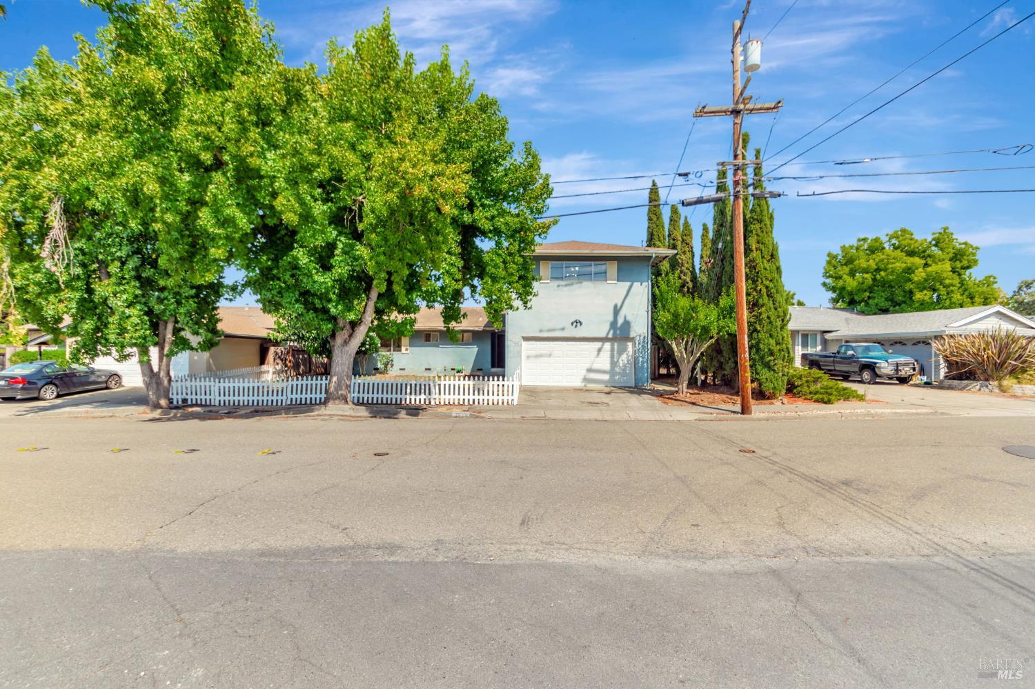 2625 Neotomas Avenue