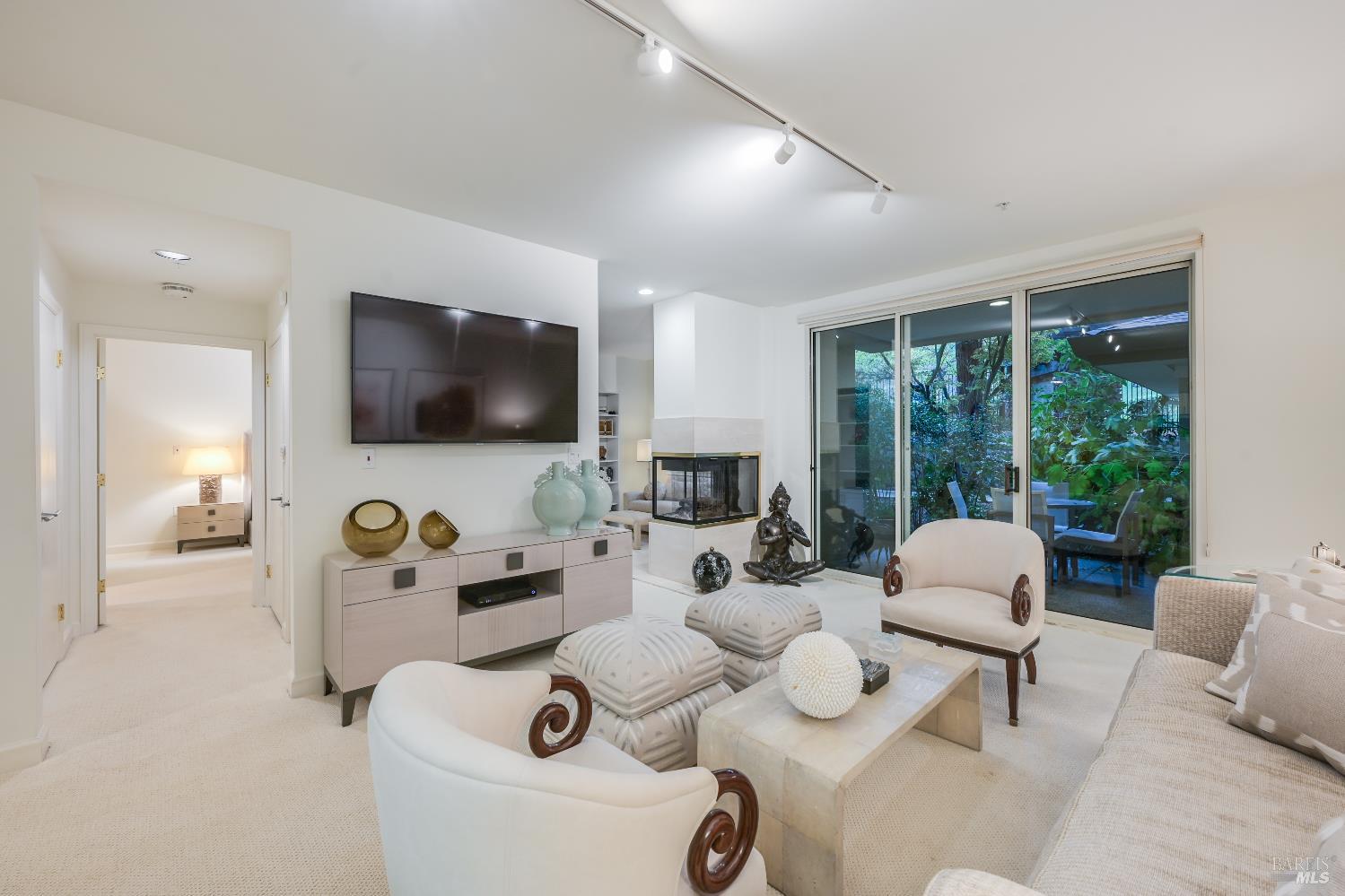 200 Deer Valley Road Unit: #1M