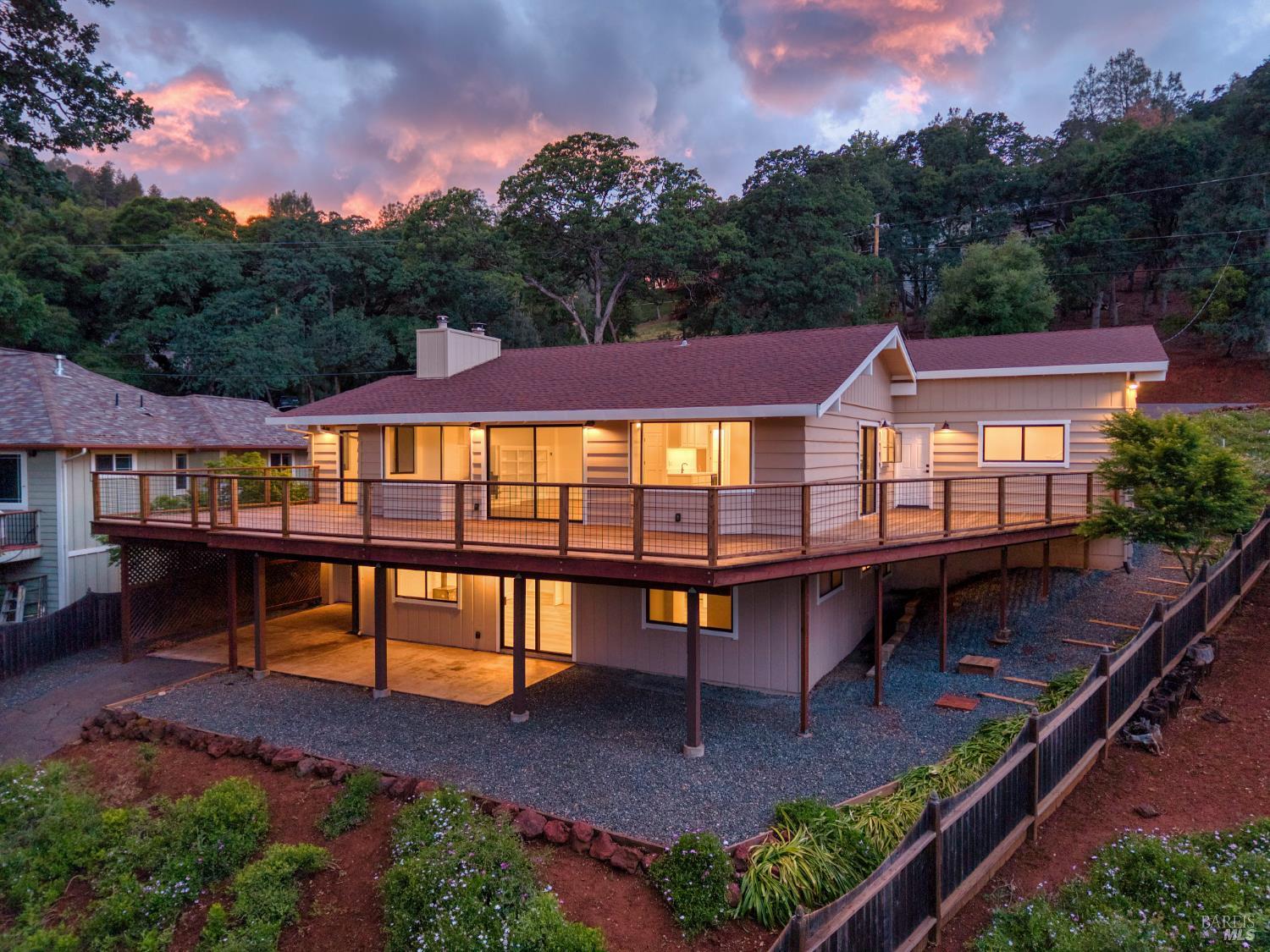 2698 Greenway Drive