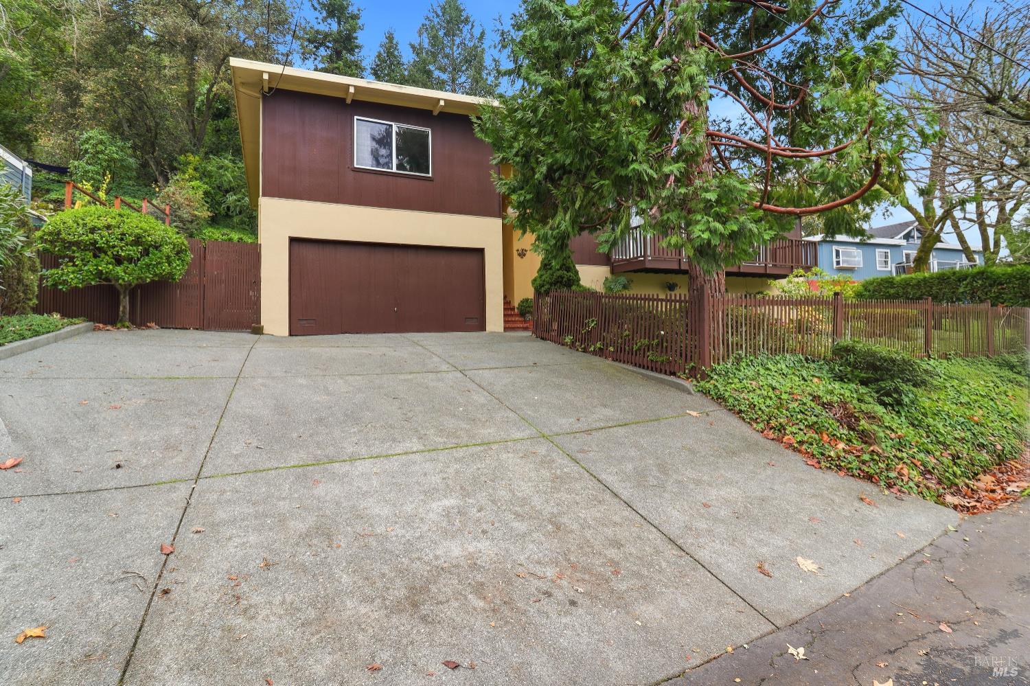 48 Oxford Drive
