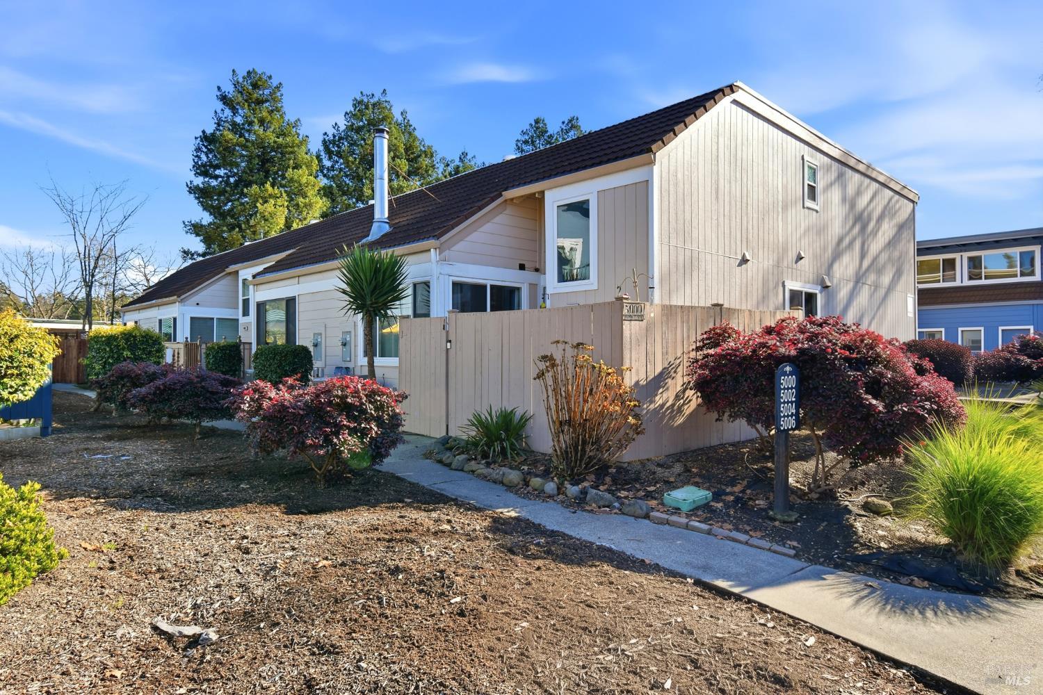 5006 Country Club Drive