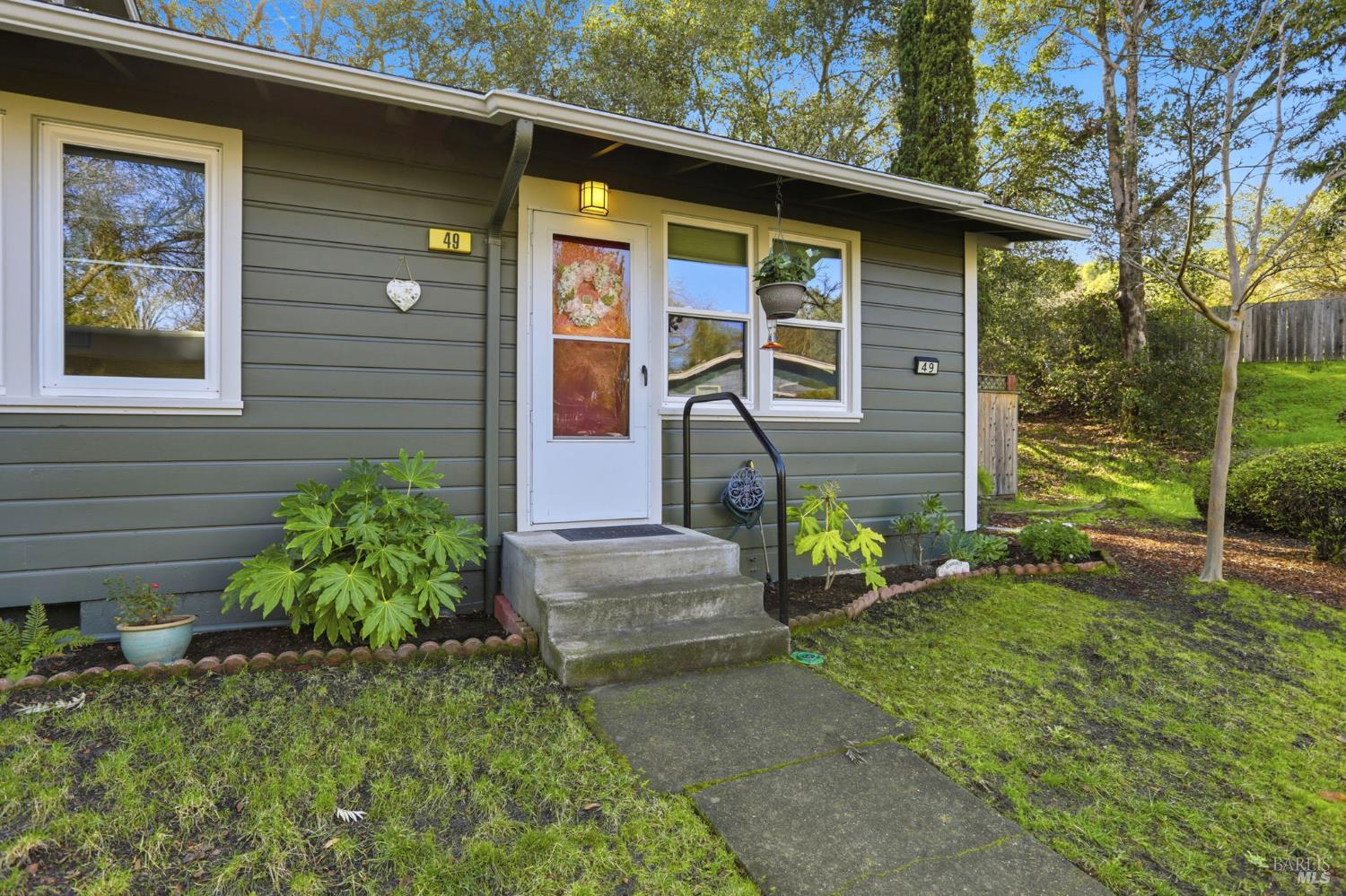 49 Livingston Court